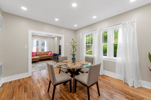 Charming 3-Bedroom Home in historic Harpers Ferry: Pet Friendly!