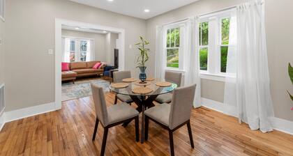 Charming 3-Bedroom Home in historic Harpers Ferry: Pet Friendly!