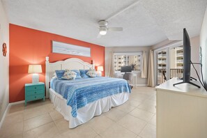 3 Schlafzimmer, Schreibtisch, Bügeleisen/Bügelbrett, Reisekinderbett