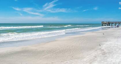 Pool is Open- Beach Cottage 1214, Gulf Front 3BR 2BA, Htd Pool Hot Tub Sleeps 11