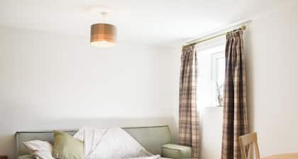 The Hayloft - UK43352