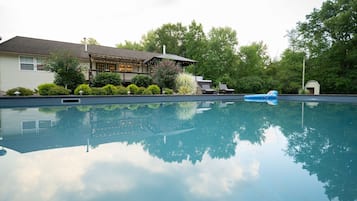 Piscine extérieure, piscine chauffée