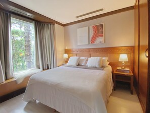 Lejlighed | Skrivebord, gratis baby-/barnesenge, gratis Wi-Fi, sengetøj