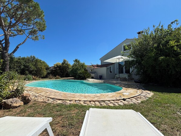 Piscine extérieure