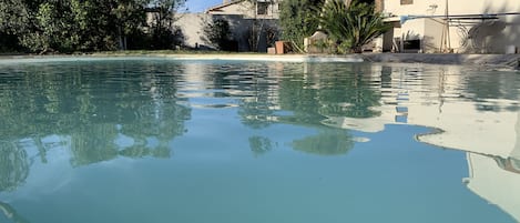 室外游泳池
