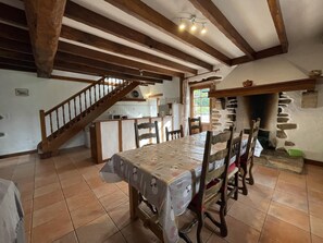 Dining - Zamatelua 1 - Sare - Gîte (SARE)