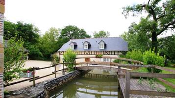 Enceinte de lâhĂ©bergement