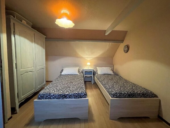 4 bedrooms, Internet