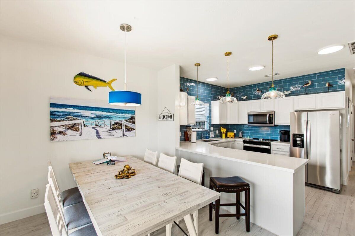 Immaculate New remodel on Canal Fully Stocked! Check  out our video! 