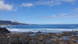 在海滩、沙滩毛巾