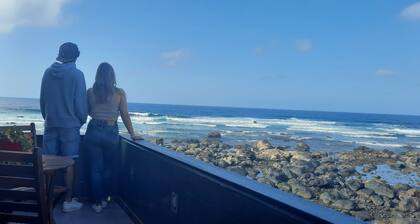 Housing on the northeast coast of Gran Canaria, with unbeatable sea views.
