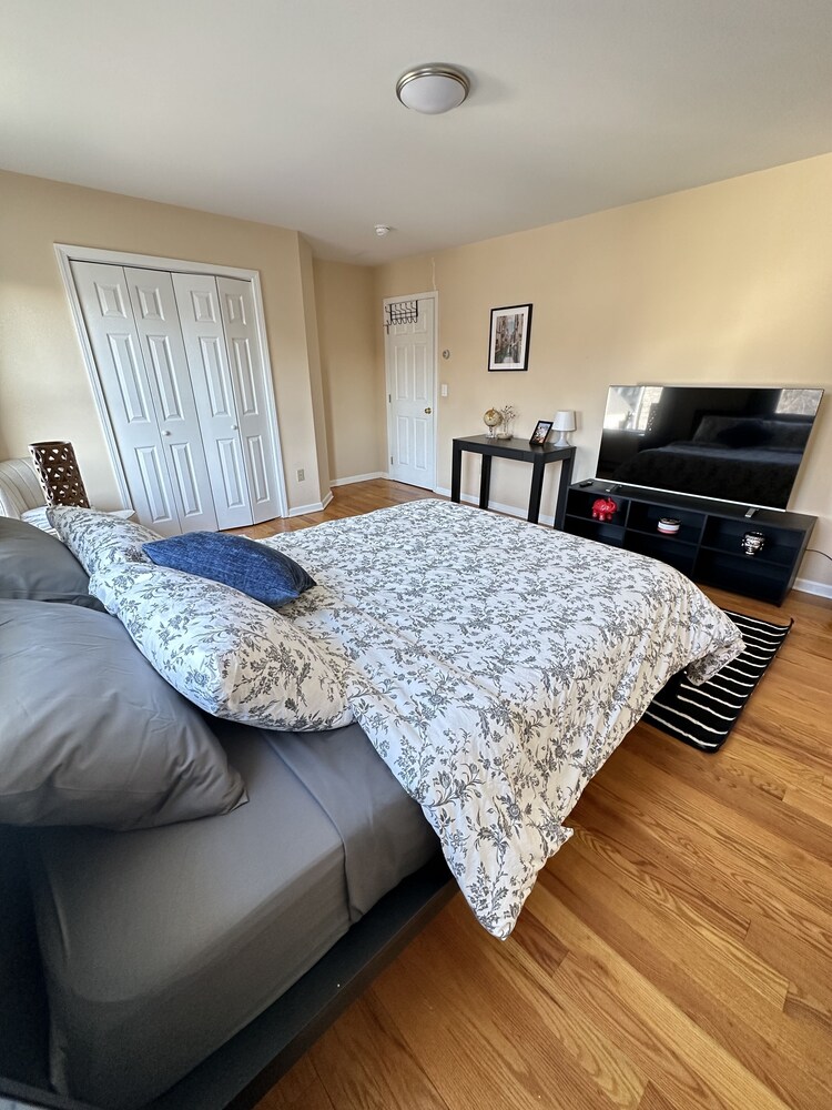 LimitedTime Offer Danbury Delight 20 Off Your Serene 3BR Escape