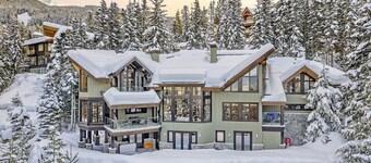 Slope Side Chalet | Ski in Ski out | Kadenwood