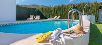 Casa La Solea Cuevas Bajas by Ruralidays