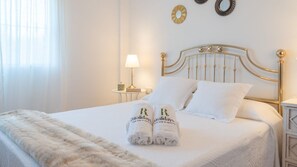 3 bedrooms, iron/ironing board, travel crib, WiFi