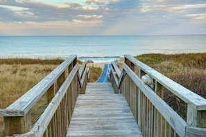 Property grounds - Outer Banks Beach Club II - 1BR/1BA - Great Pools! (Kill Devil Hills)