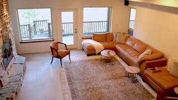 Smart TV, fireplace, table football, stereo