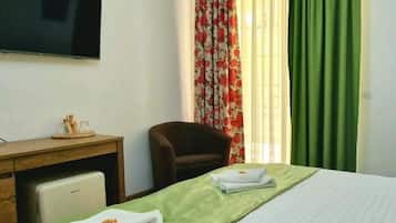 Superior Room, 1 King Bed, Mobility Accessible, Garden View | 1 bedroom, in-room safe, desk, laptop workspace