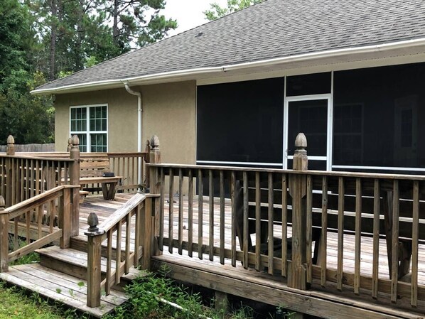 Terrace/patio - Cozy Home Nestled on Blythe Island (Brunswick)