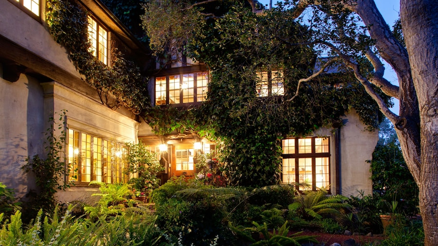 Old Monterey Inn