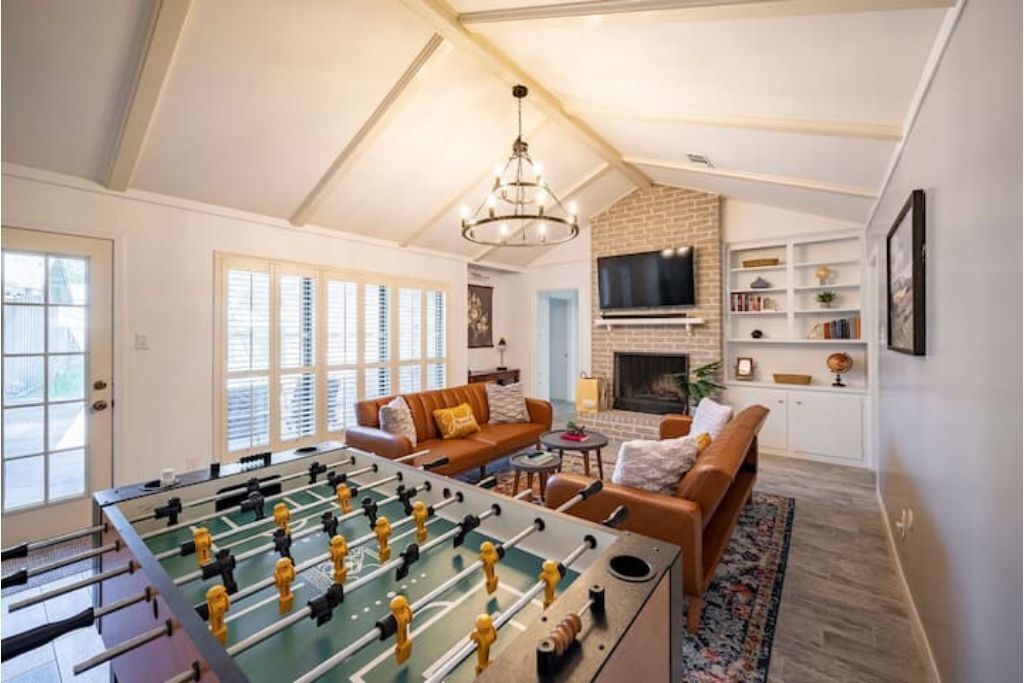 Beauty Cozy Modern 4BRs Home