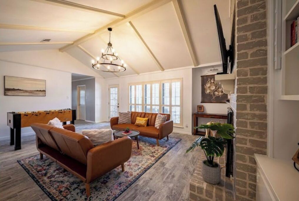 Smart TV, foosball, table tennis, books