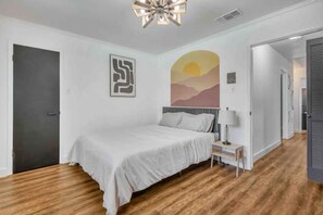 4 chambres, bureau, fer et planche à repasser, Wi-Fi