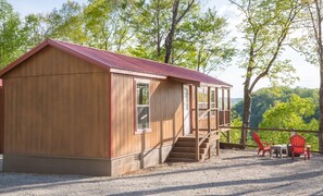 Exterior - Lake View Country Cabin at Bear Bluff Retreat (Walling)