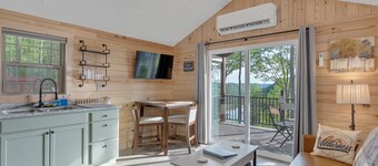 Lake View Nature Cabin at Bear Bluff Retreat