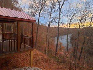 Property grounds - Lake View Nature Cabin at Bear Bluff Retreat (Walling)