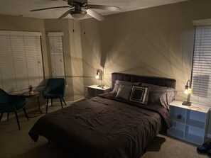 1 室のベッドルーム、 インターネット、ベッドシーツ