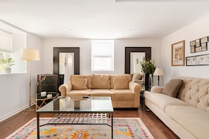 Smart TV, books, music library, stereo