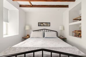 3 bedrooms, iron/ironing board, travel cot, free WiFi - The Penny Postcard Historic House (Harpers Ferry)