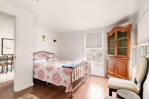 3 chambres, fer et planche à repasser, lit parapluie, Wi-Fi gratuit