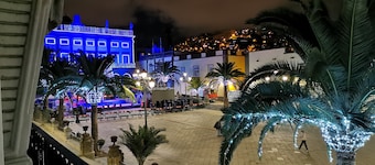 Santa Ana Suite & Rooms