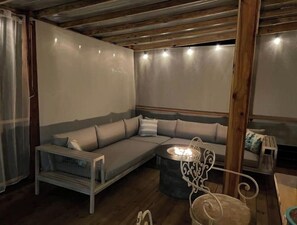 电视、壁炉、立体声音响