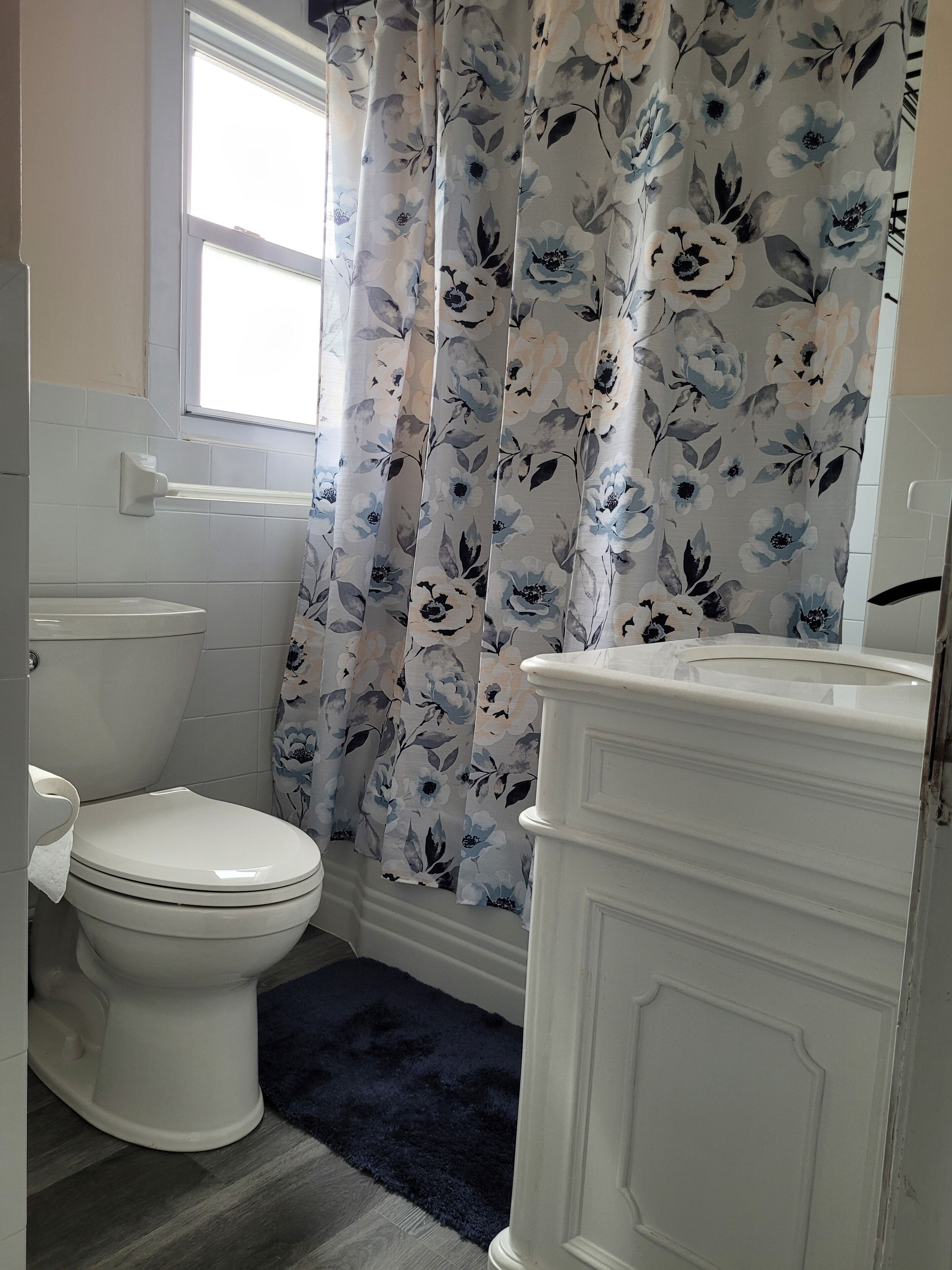 Beautiful Home (Upper)- 1 Block from Beach and Boardwalk - Brand New Renovation