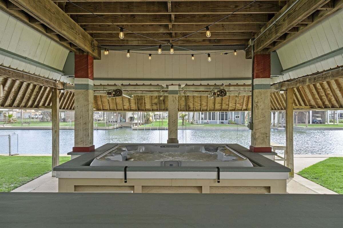 Tina de hidromasaje interior