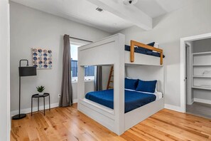 4 bedrooms, iron/ironing board, travel cot, WiFi