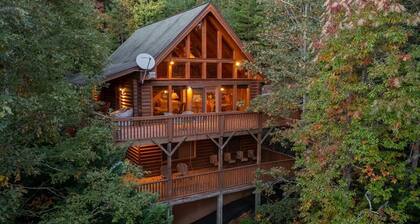 Log Cabin - Views of Nantahala National Forest - Hot Tub -Fire Pit-Pet Friendly