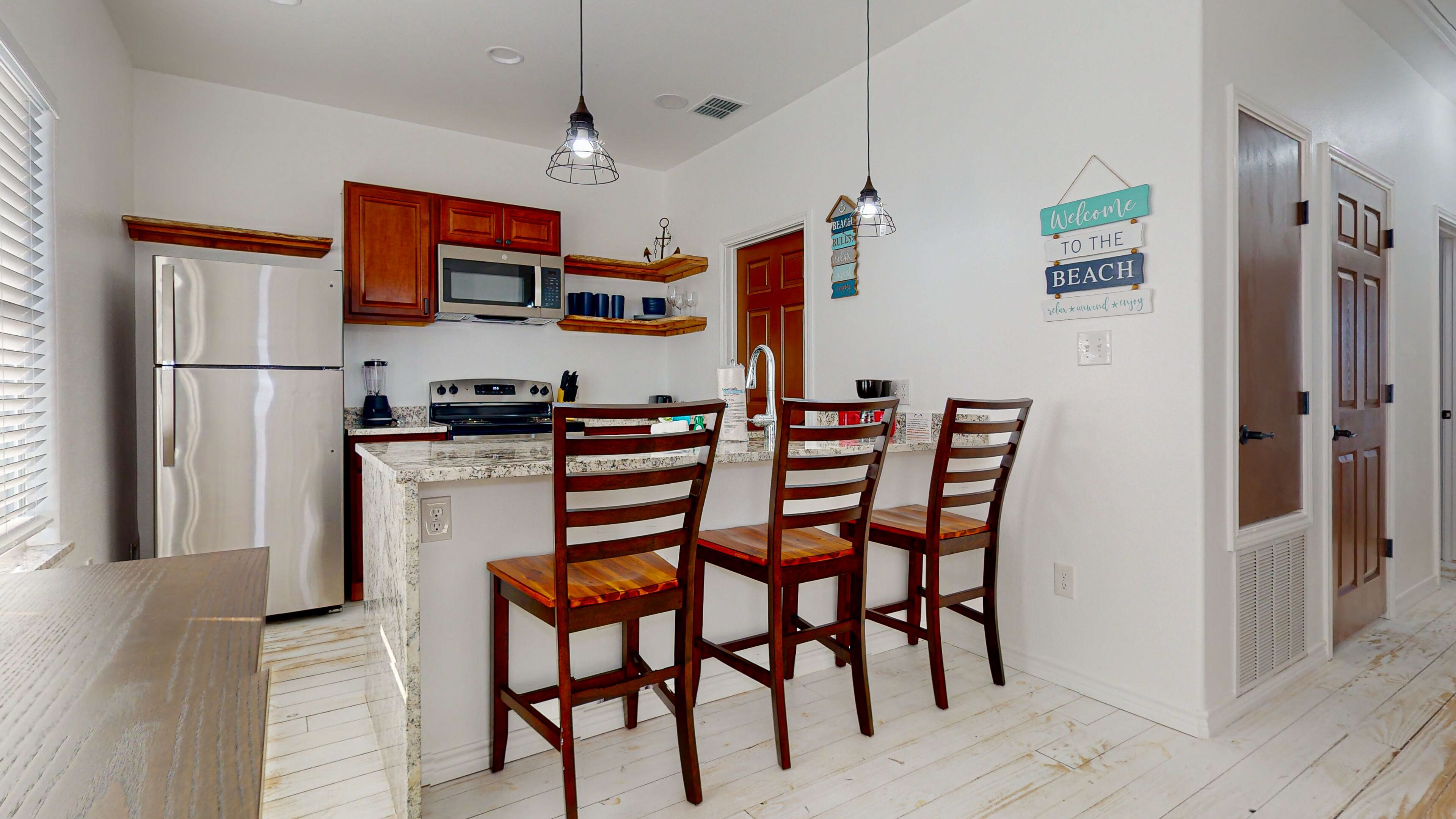 WP134  2BR,  2BA, 6 Guests, No Pets Allowed, Parking for 2 Vehicles