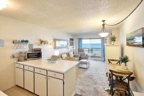 Interior - Relaxing Oceanfront Condo - Top Floor - Fireplace! (Lincoln City)