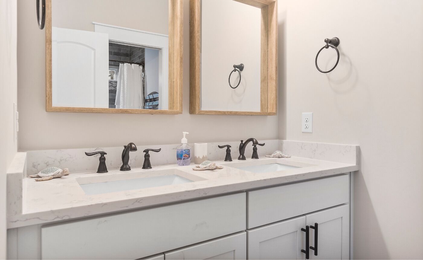 2022 new construction with great canal and waterway views!