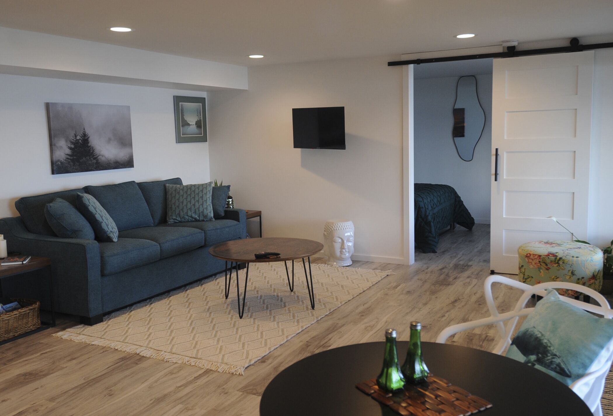 Ocean Pearl  walk out waterfront one Bedroom Suite