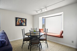 Dining - Sandestin Beachside II Oasis (Miramar Beach)