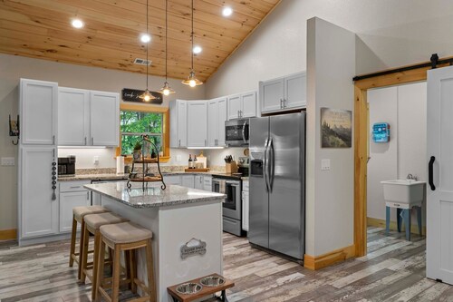 Stunning Views, Superb Atmosphere, Modern Amenities, In the Middle of Nature