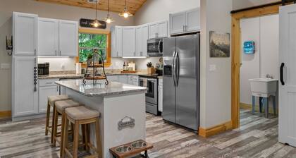 Stunning Views, Superb Atmosphere, Modern Amenities, In the Middle of Nature
