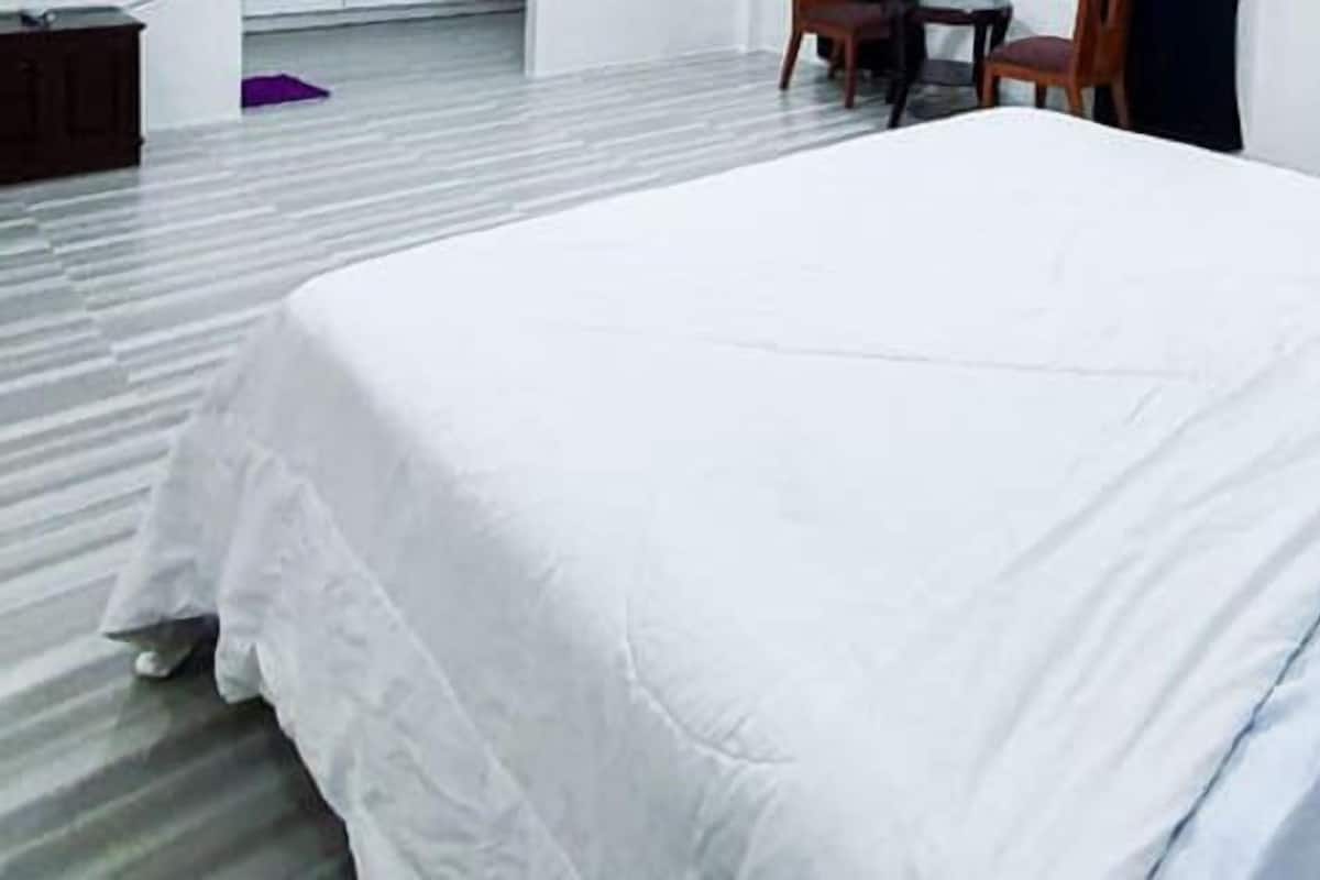 Villa | 5 bedrooms, premium bedding, in-room safe, desk