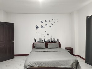 Room - PHILDOTCOM ROYAL VILLA (Bacolor)