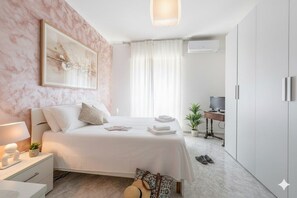 2 makuuhuonetta, silitysrauta/-lauta, ilmainen Wi-Fi, vuodevaatteet